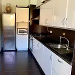 Oceanview Penthouse شقة