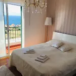 Oceanview Penthouse شقة