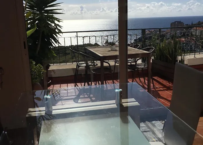Oceanview Penthouse *