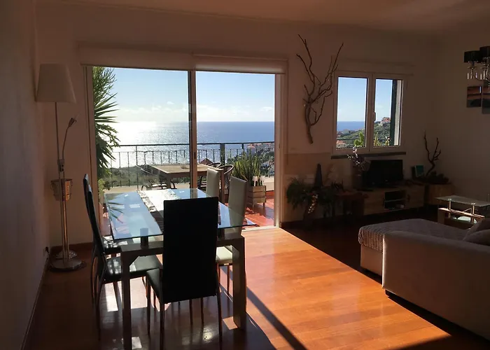 Oceanview Penthouse Appartamento