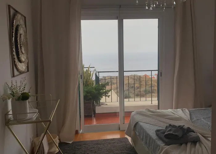 Oceanview Penthouse *